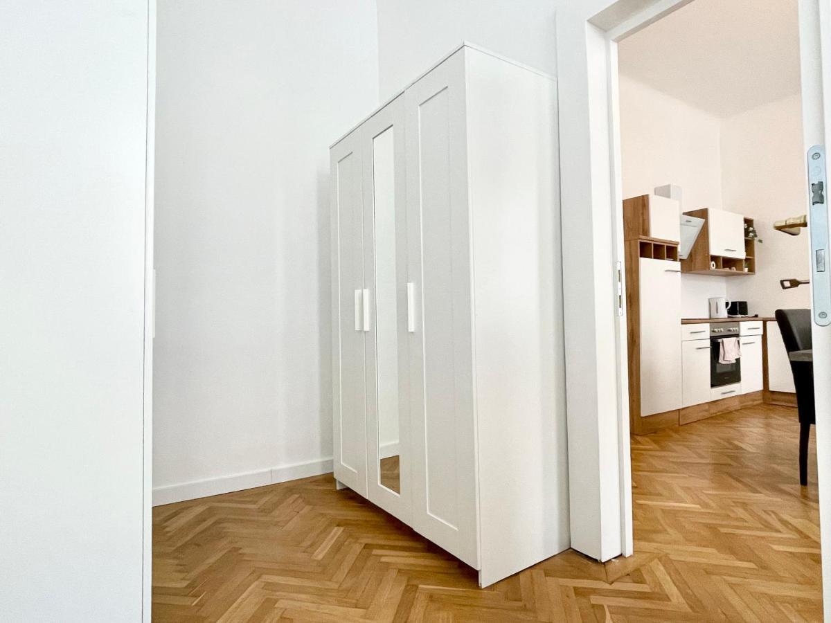 Premium Residence At Famous Vienna Kutschkermarkt Exterior photo